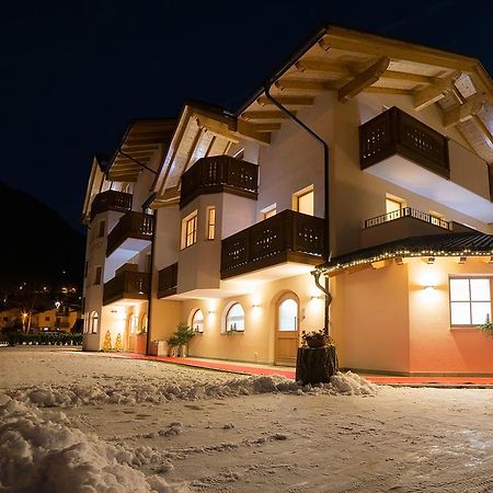 Hotel Garni Paradisi - Wellness & Spa เมซซาโน ภายนอก รูปภาพ