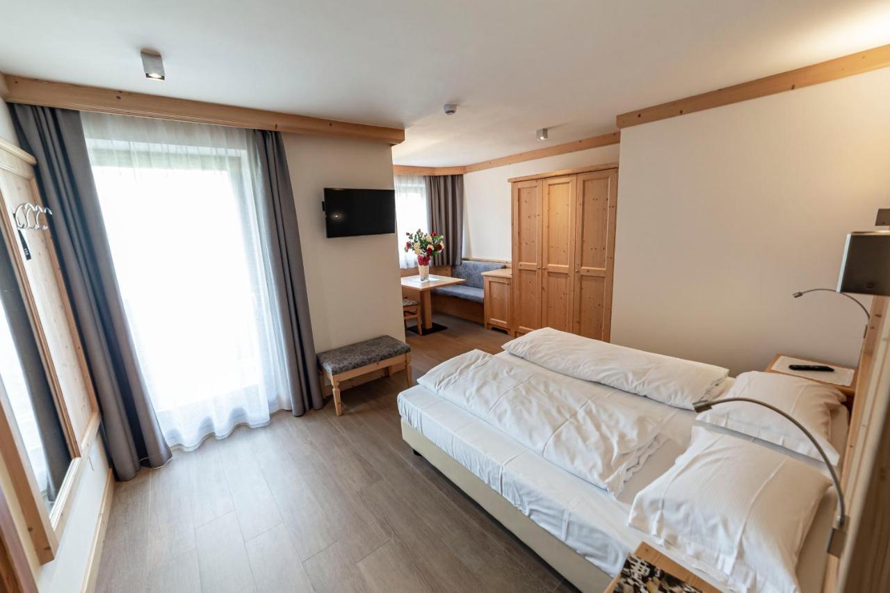 Hotel Garni Paradisi - Wellness & Spa เมซซาโน ภายนอก รูปภาพ