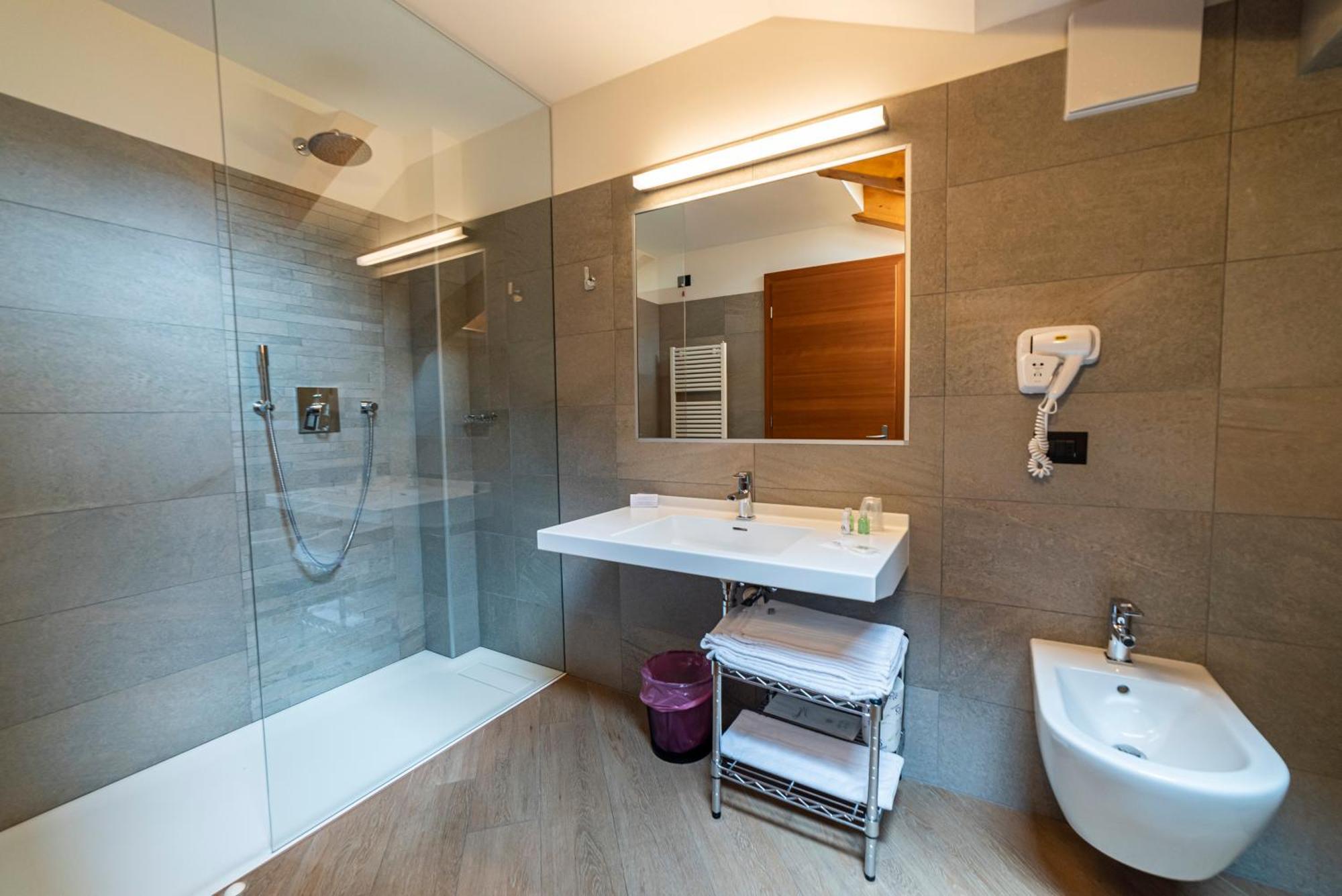 Hotel Garni Paradisi - Wellness & Spa เมซซาโน ภายนอก รูปภาพ
