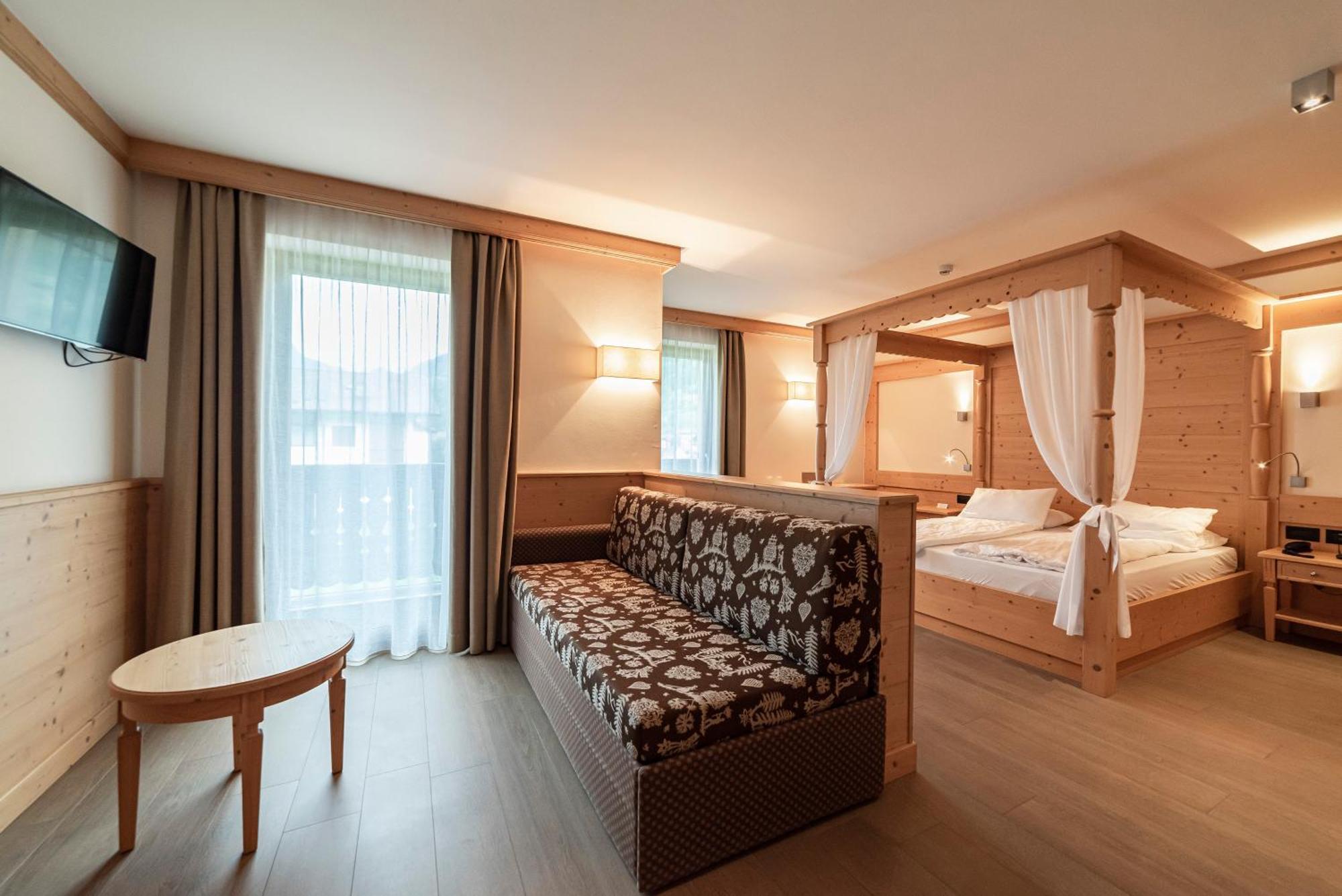 Hotel Garni Paradisi - Wellness & Spa เมซซาโน ภายนอก รูปภาพ